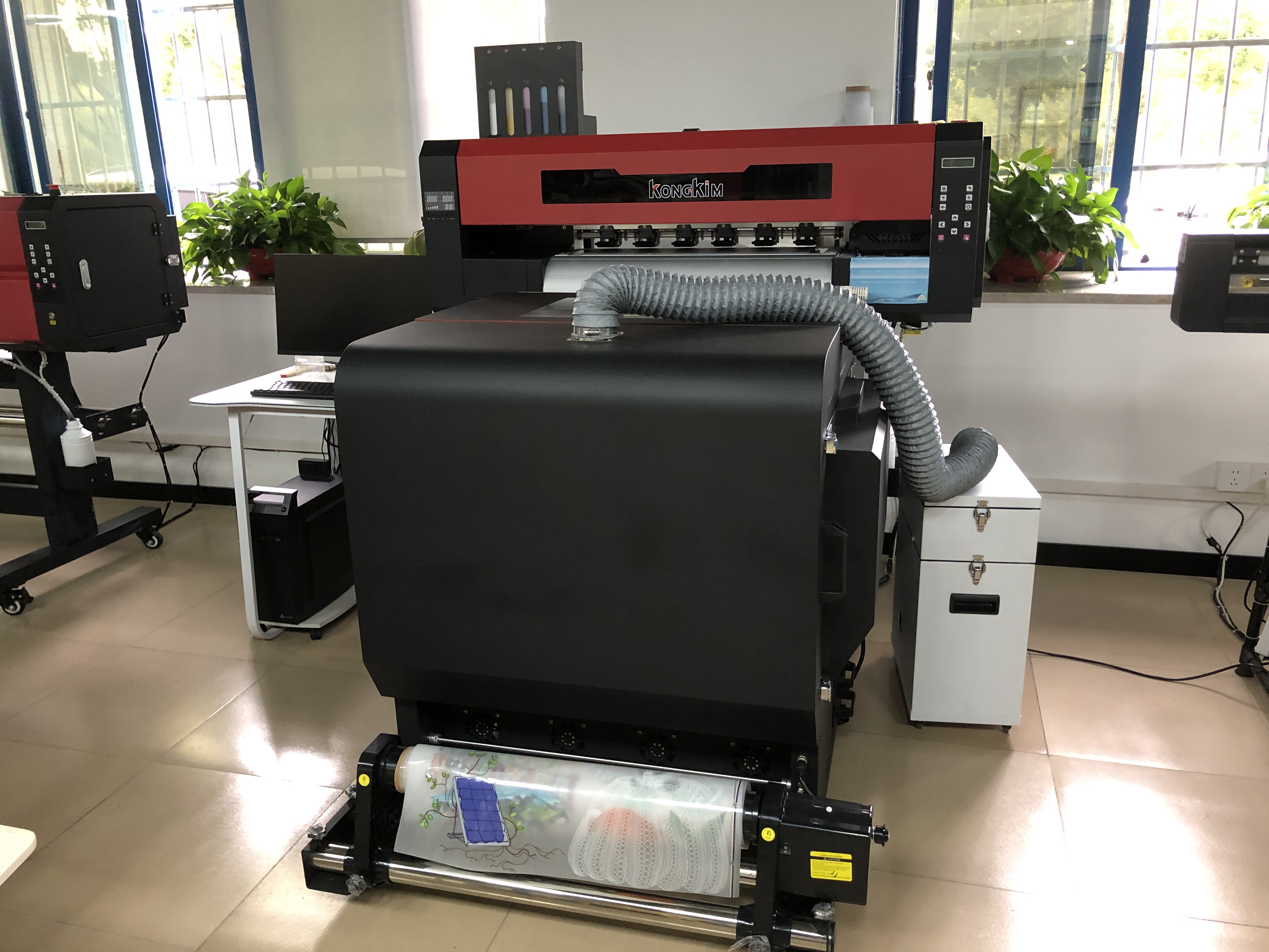 What kind of powder shaker machine is better for dtf printer printing?