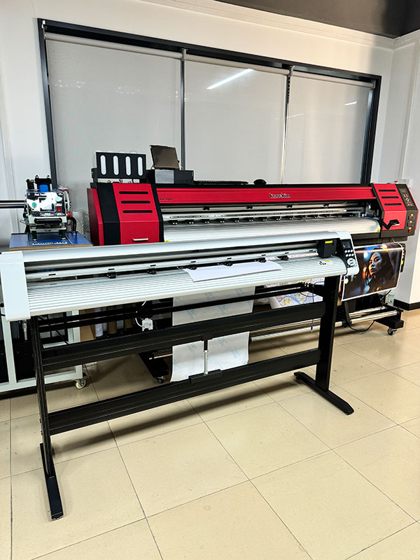 How to choose cut vinyl sticker faster cutting plotter?