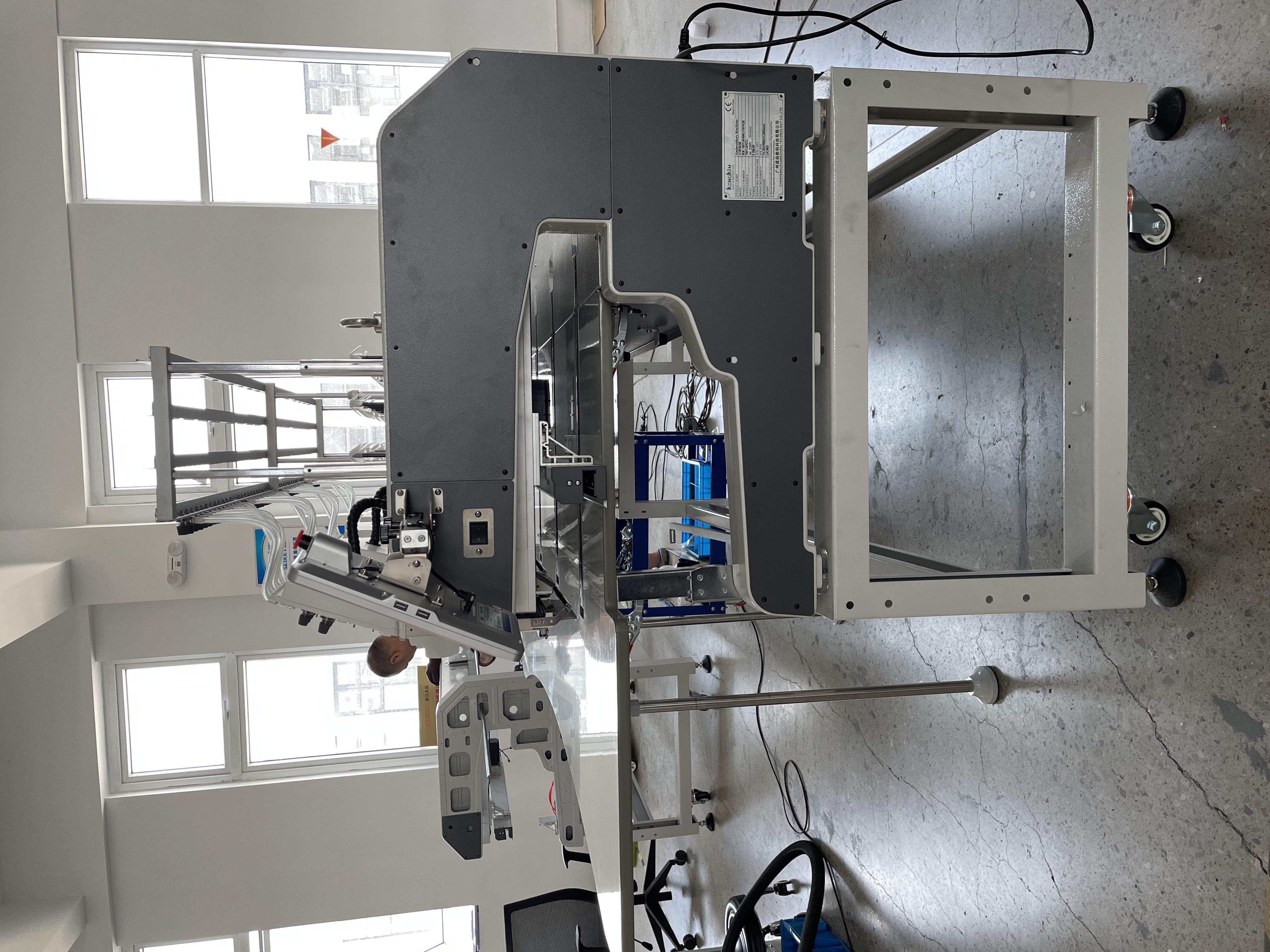 double heads Embroidery Machine